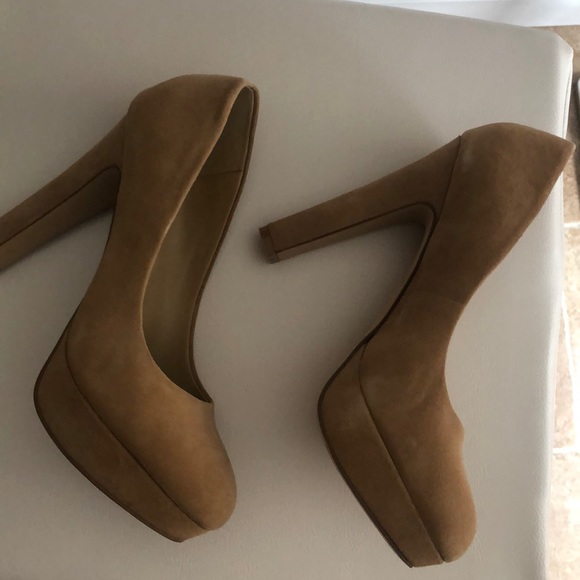 Aldo suede Shoes 4.5” heel like new worn twice, genuine leather - Picture 1 of 5